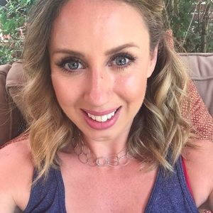 Meet your Posher, Alison